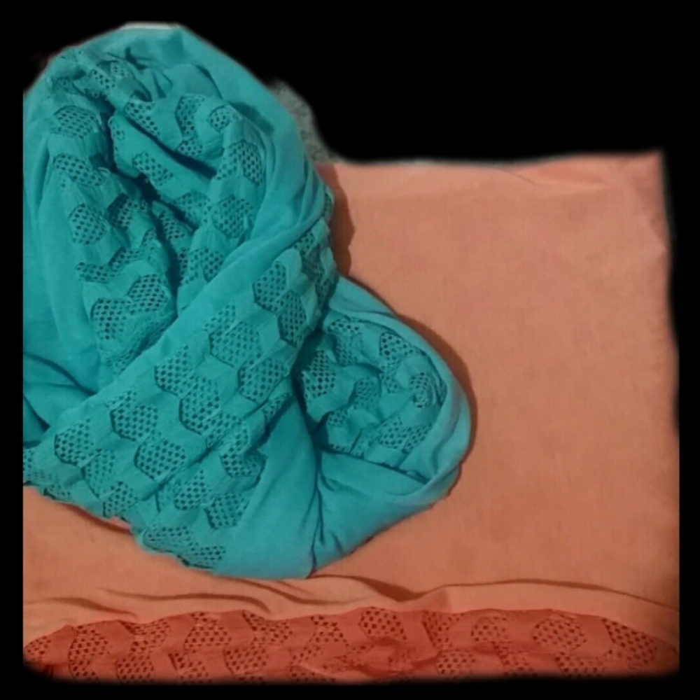 💃Reversible ♾️ Infinity Scarves (set) - Picture 2 of 2